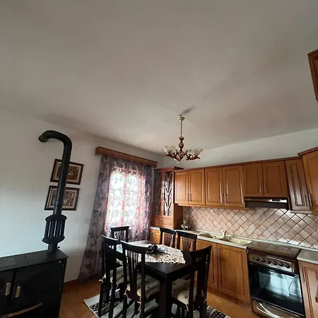 Eri's House بيت للعطل *